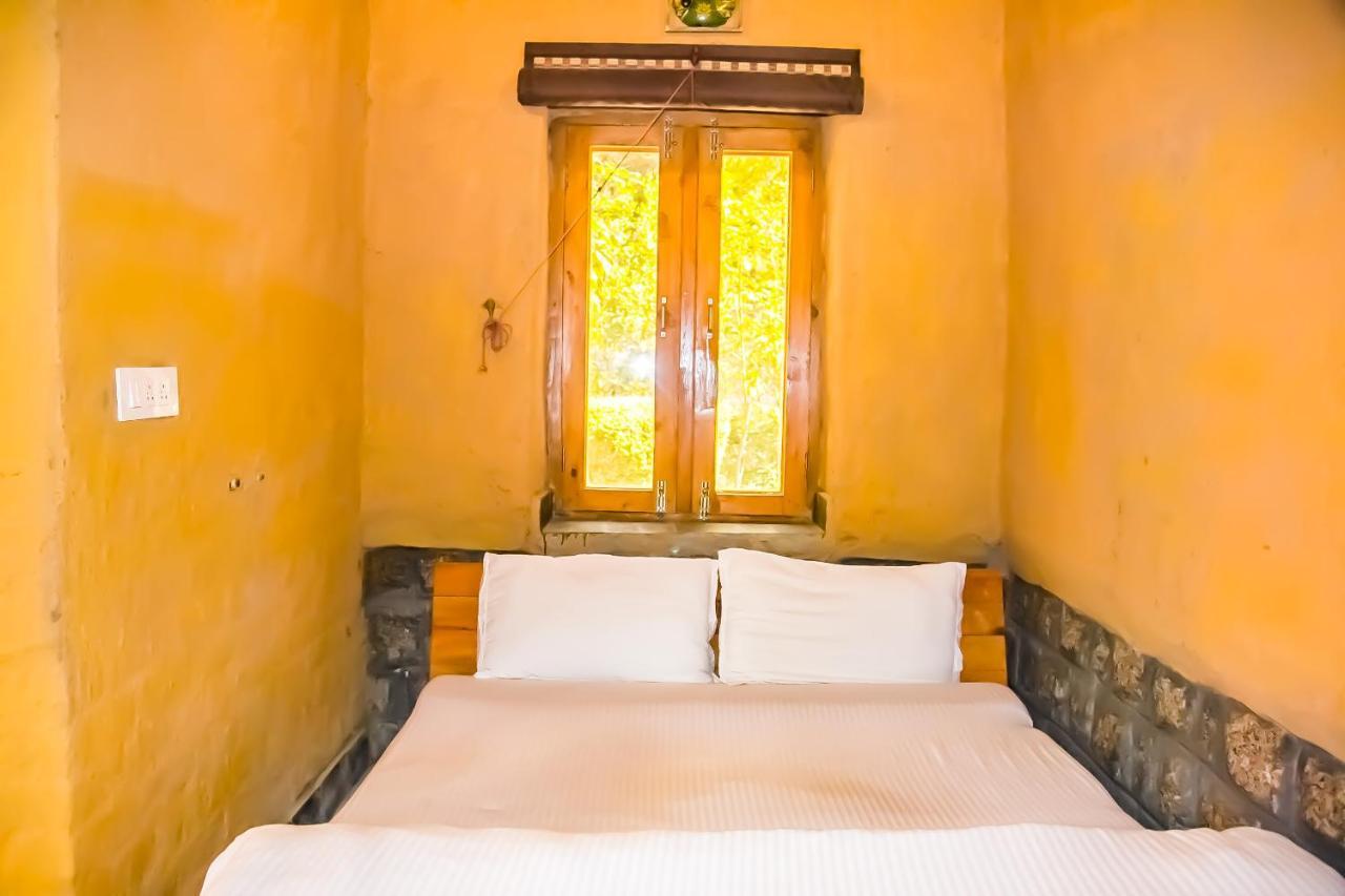 Prakriti Aalay - Riverside Mountain View Boutique Eco Resort 다람샬라 외부 사진