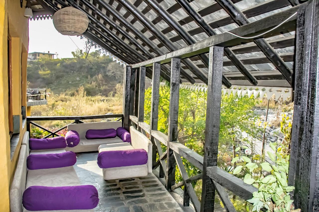 Prakriti Aalay - Riverside Mountain View Boutique Eco Resort 다람샬라 외부 사진