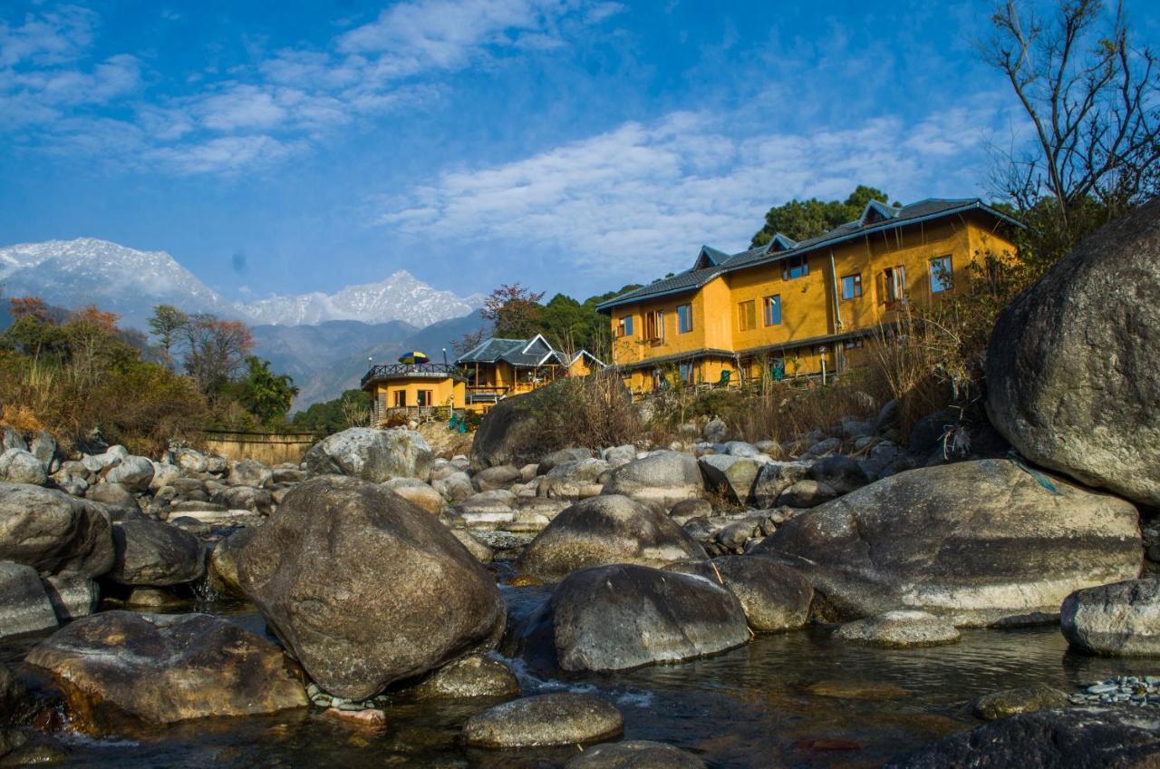 Prakriti Aalay - Riverside Mountain View Boutique Eco Resort 다람샬라 외부 사진