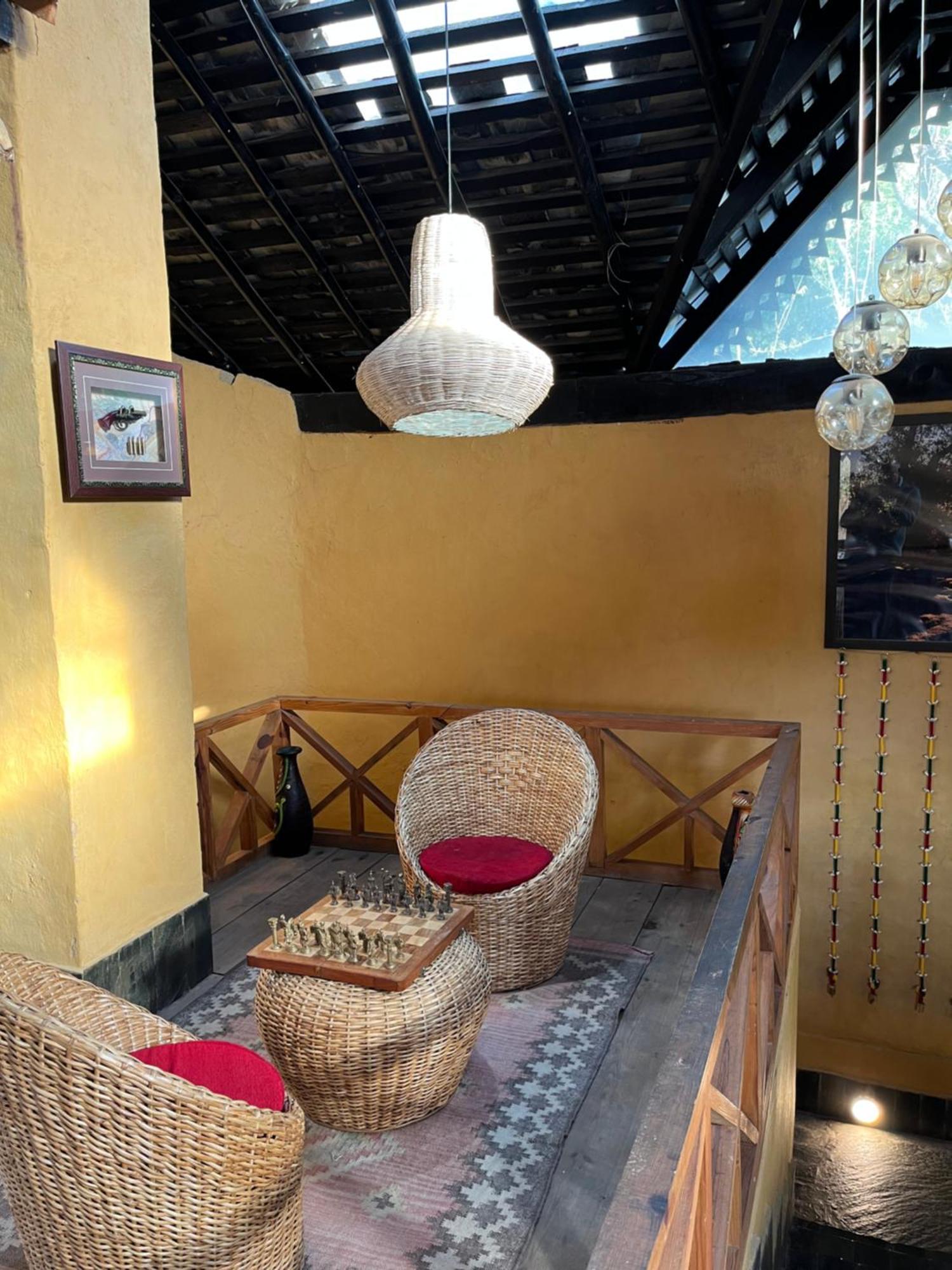 Prakriti Aalay - Riverside Mountain View Boutique Eco Resort 다람샬라 외부 사진