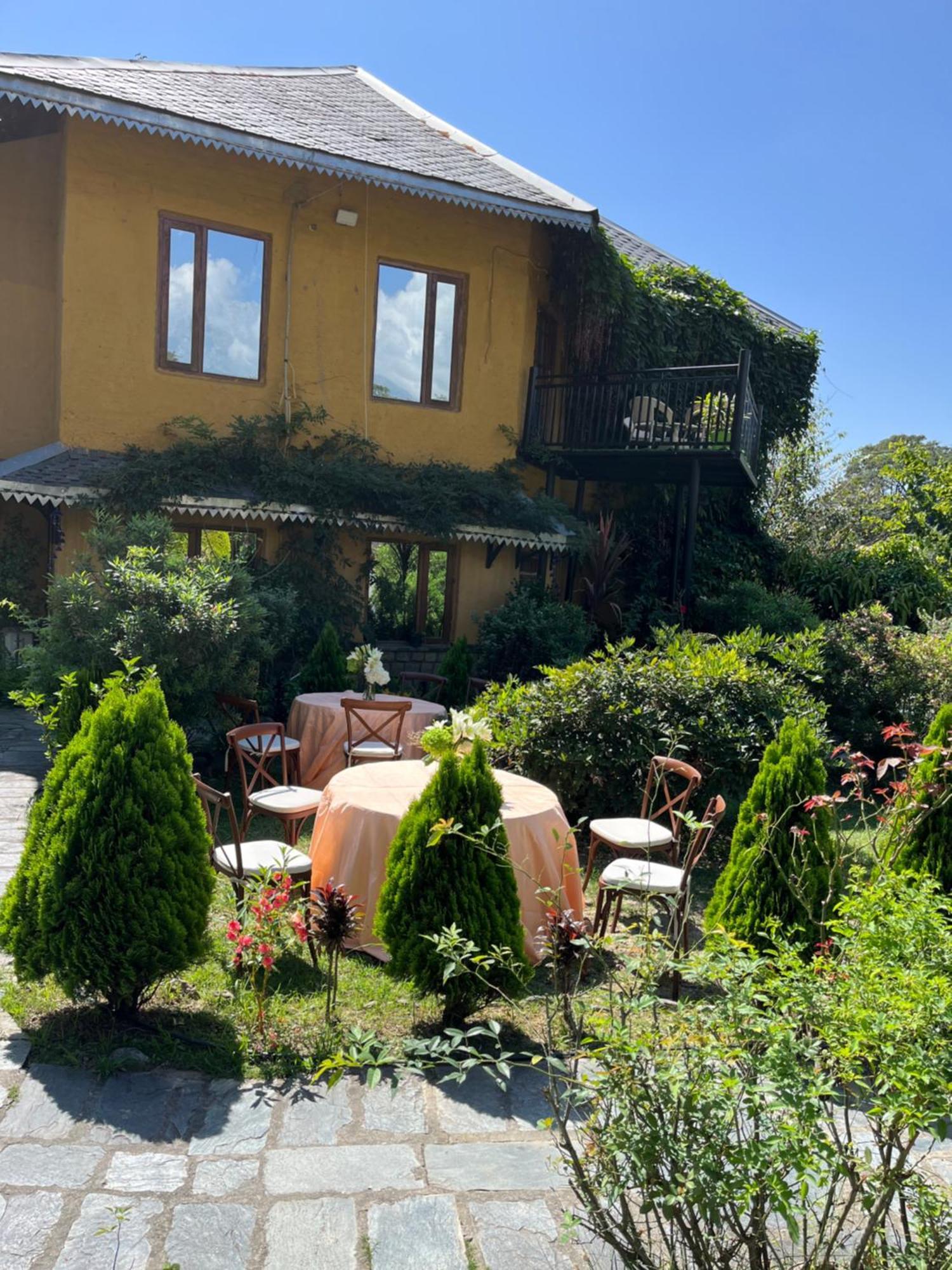 Prakriti Aalay - Riverside Mountain View Boutique Eco Resort 다람샬라 외부 사진